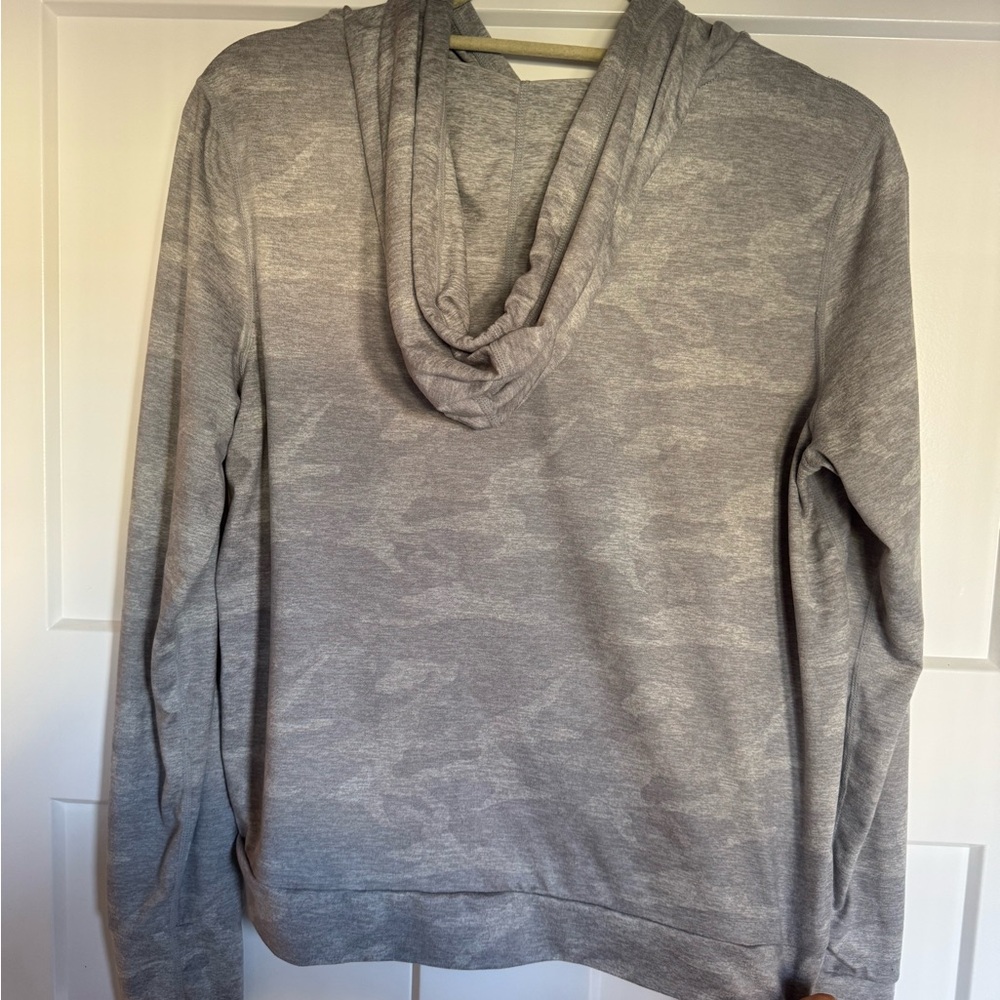 VUORI HALO ESSENTIAL HOODIE - Picture 4 of 4